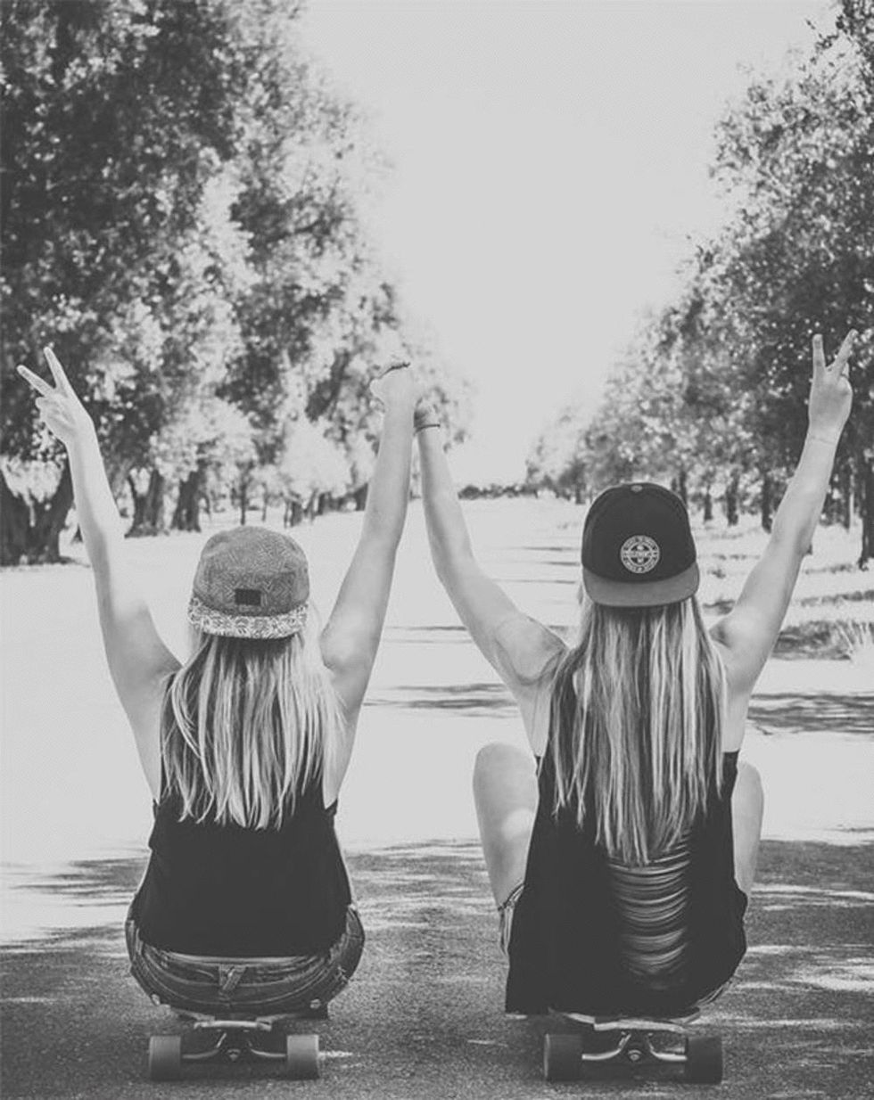 10-senior-pictures-with-your-bff