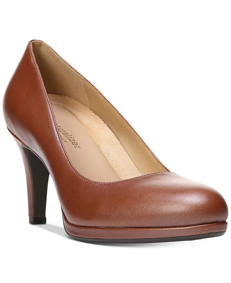 10 Shoes Every Mom Needs In Her Closet Stat