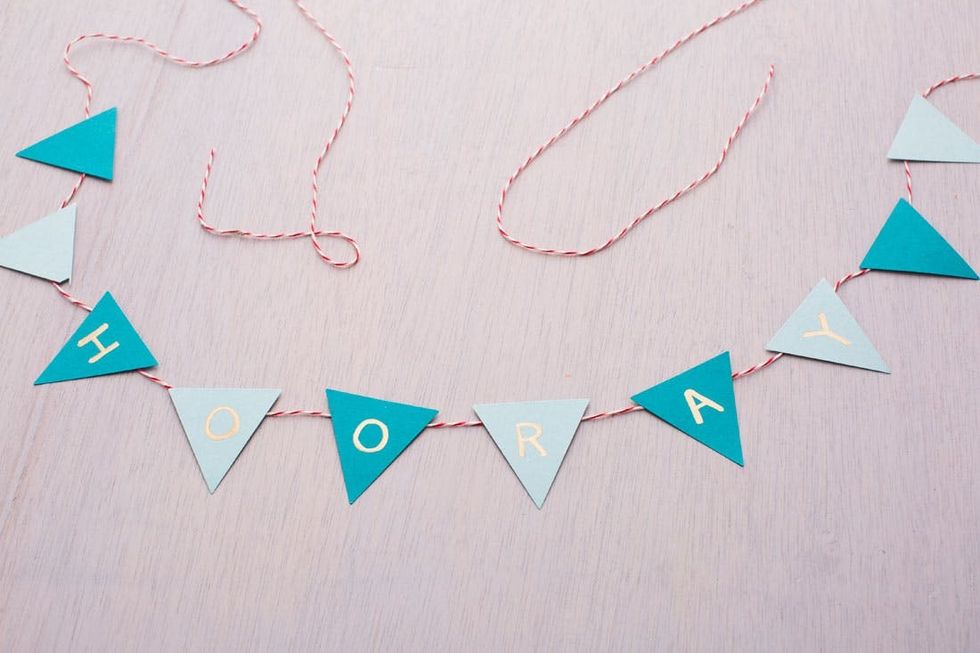 11-DIY-Garlands-Hooray-Pennants