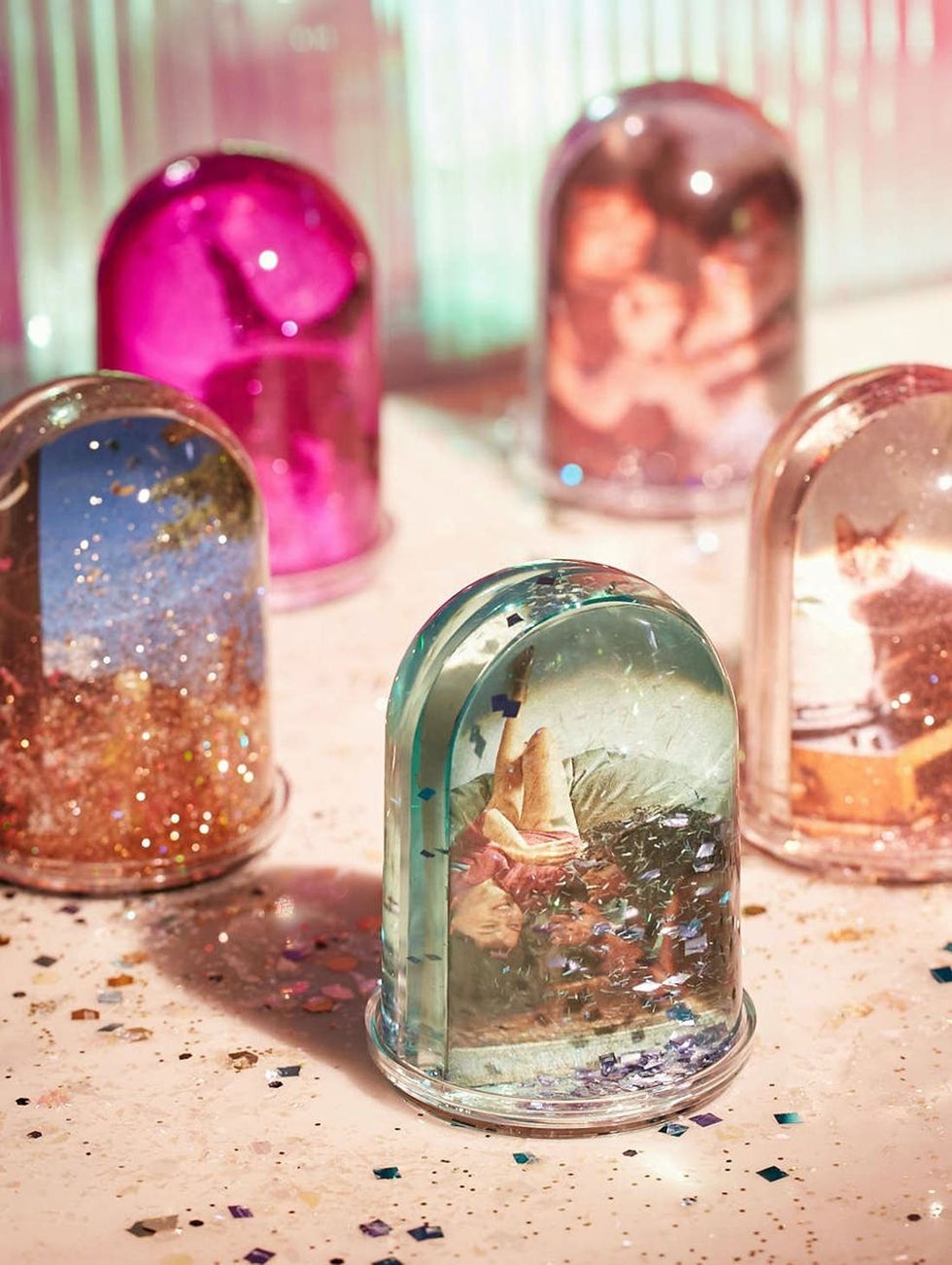 14-snowglobeframes