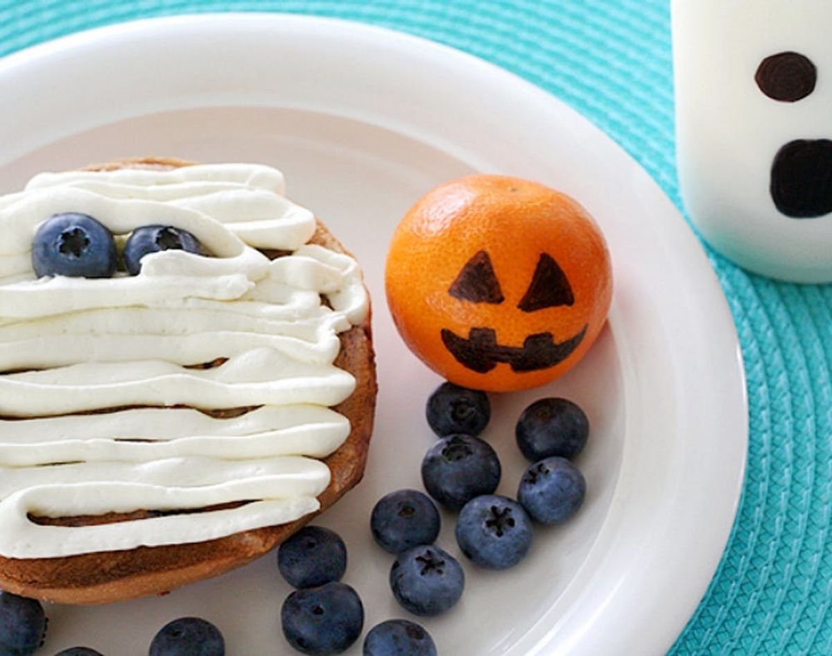 14 Spooky & Tasty Halloween Breakfast Ideas