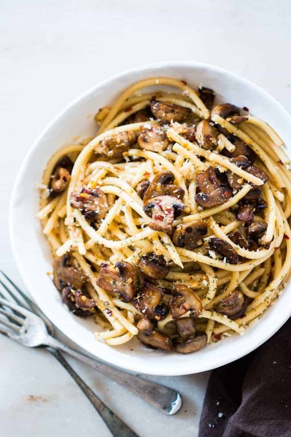 15-Minute Mushroom Spaghetti Aglio Olio