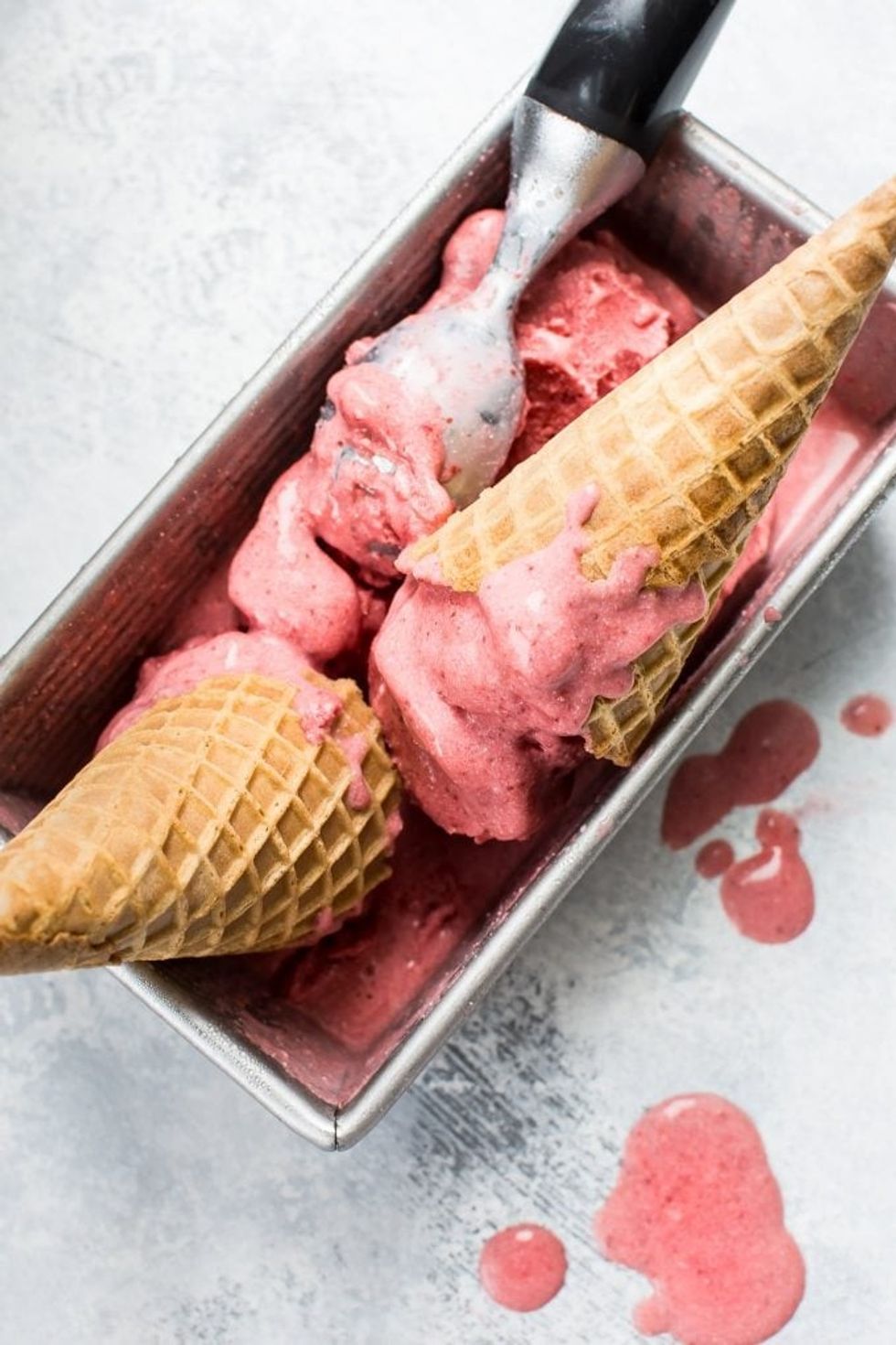 2-Ingredient Vegan Strawberry Ice Cream
