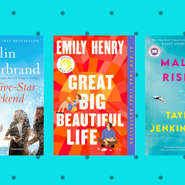 20 Dreamy Beach Reads to Take on Your Next Literary Vacation