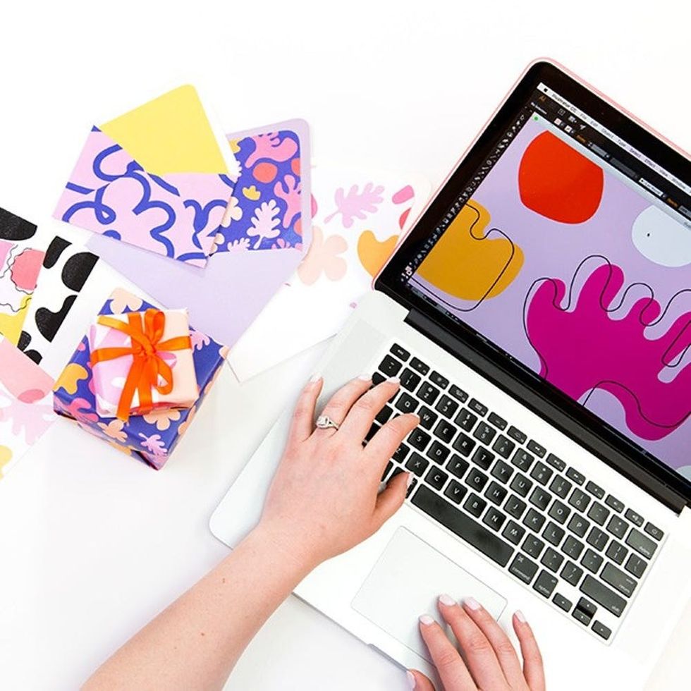 2016-06-08-Design-Patterns-Illustrator-Class-PDP-645x645-3