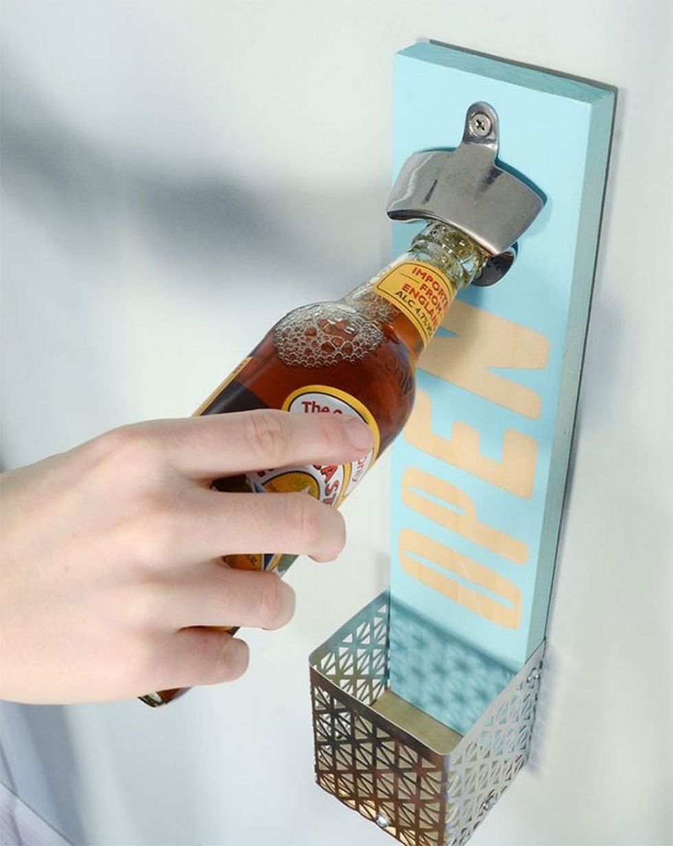 3-diy-fathers-day-gifts-wall-bottle-opener