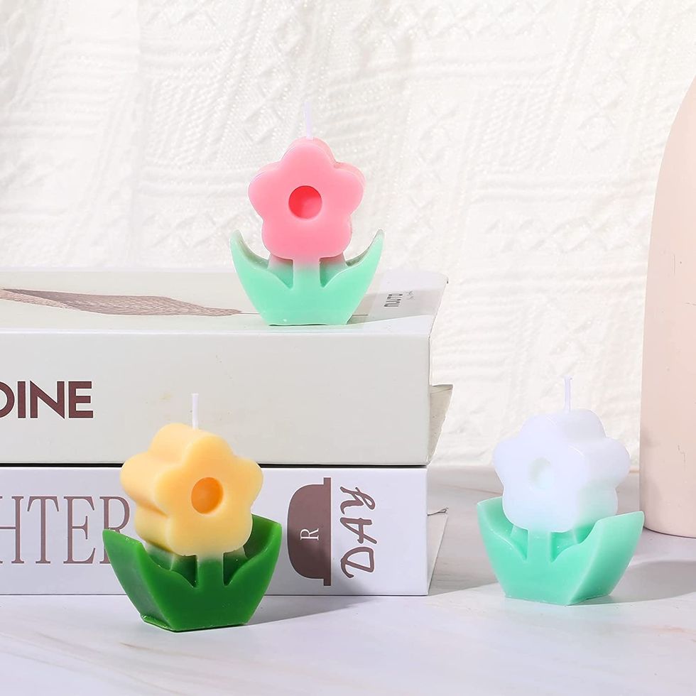 3 Pcs Flower Shaped Aesthetic Funky Scented Candle