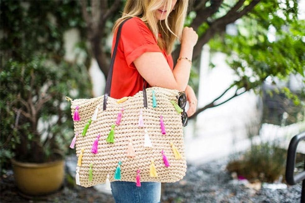 4-Tassel-Tote