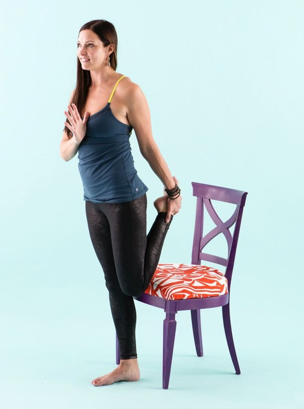 4-Yoga_Poses_Small_Spaces_19