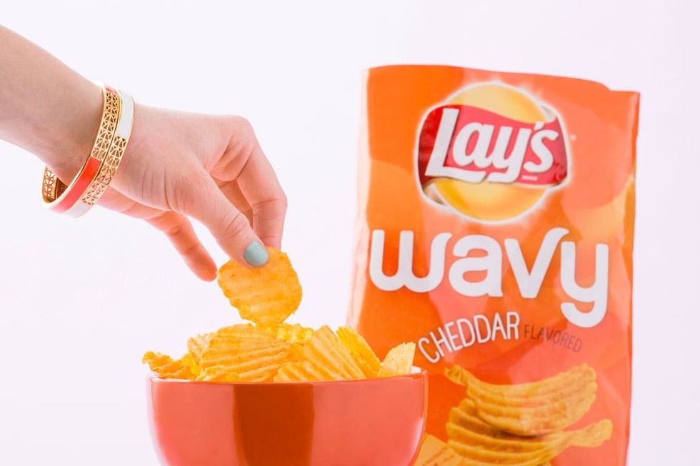 5-Lays-Wavy-Cheddar