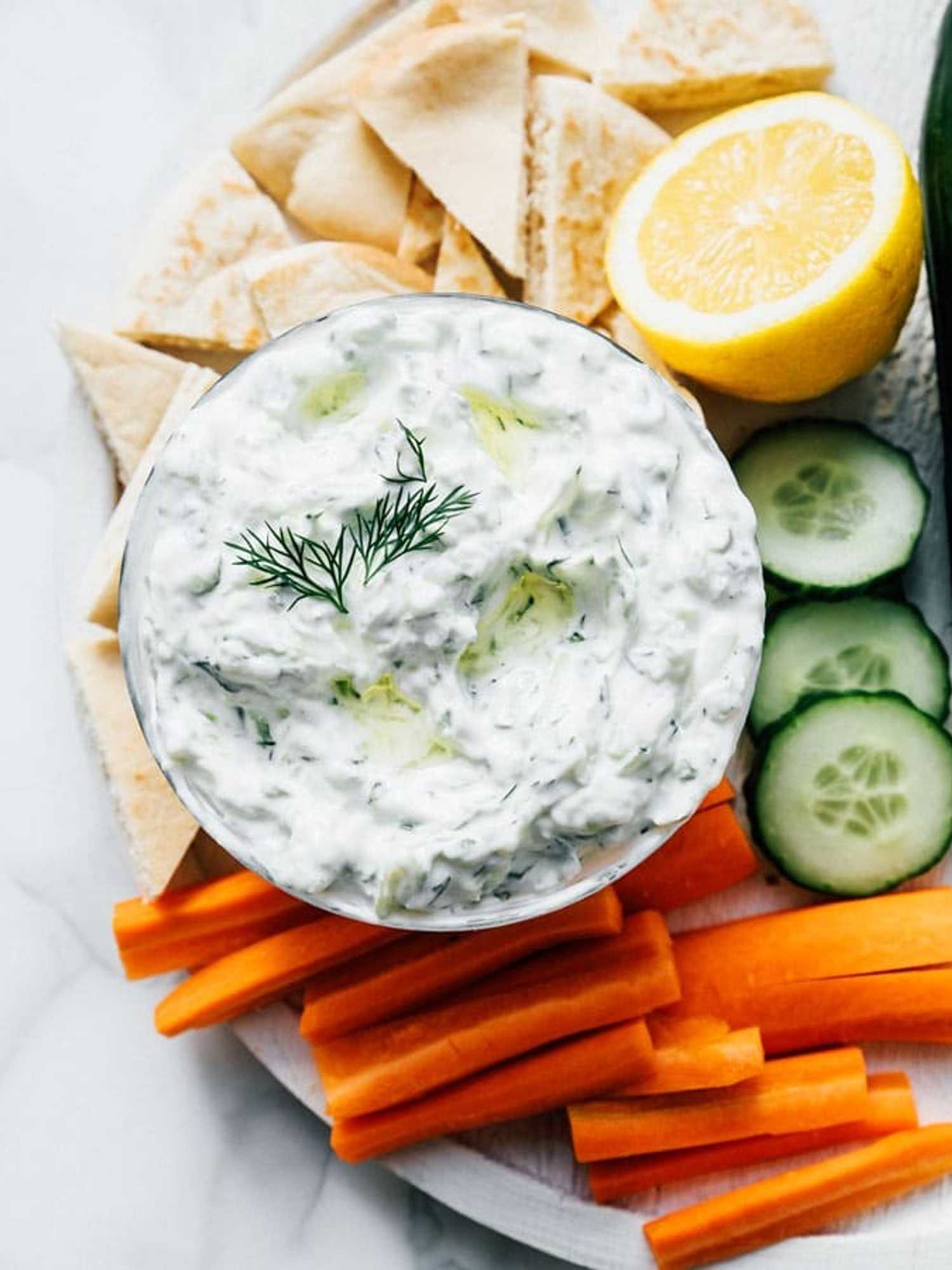 5 Minute Tzatziki Sauce