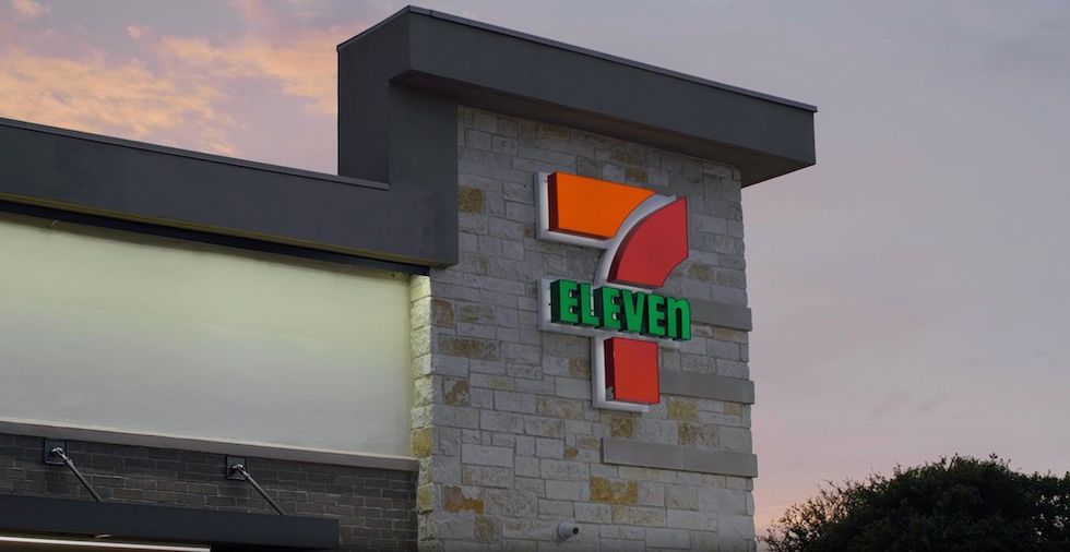 7-eleven grocery store