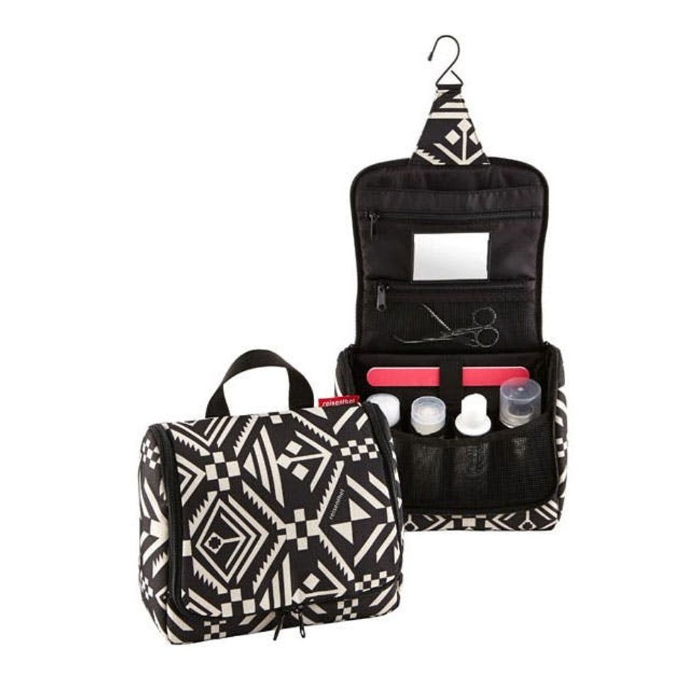 7-Hanging-Toiletry-Organizer