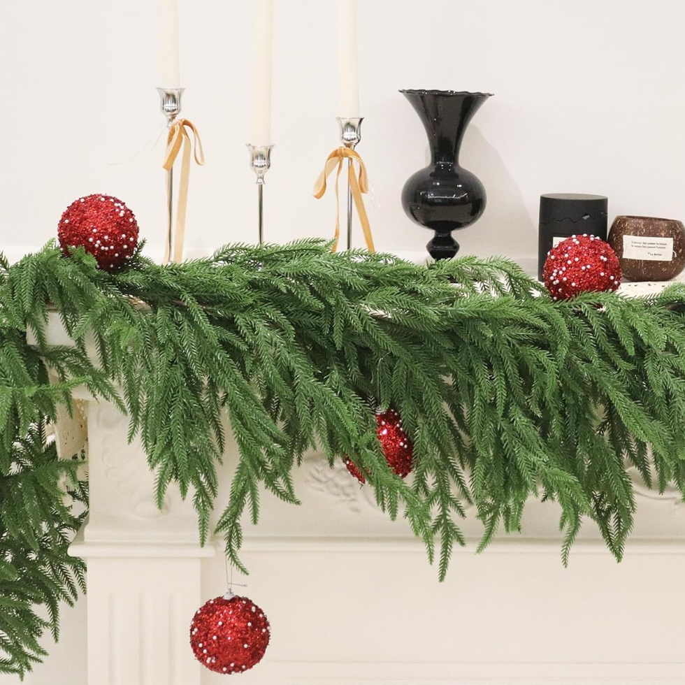 9-Foot Faux Christmas Garland