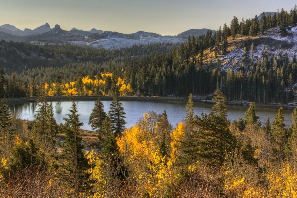 A crisp fall morning falls on the Sierras
