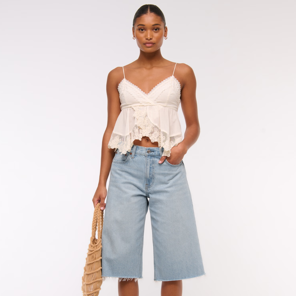 Abercrombie & Fitch Curve Love Mid Rise Long Jort