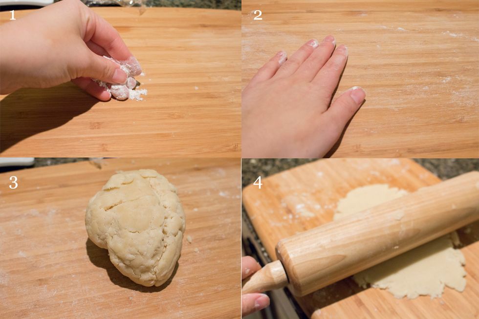 Add flour (or use wax paper) on your working surface and spread. Then roll out your dough to be about 5 mm thick with a rolling pin.