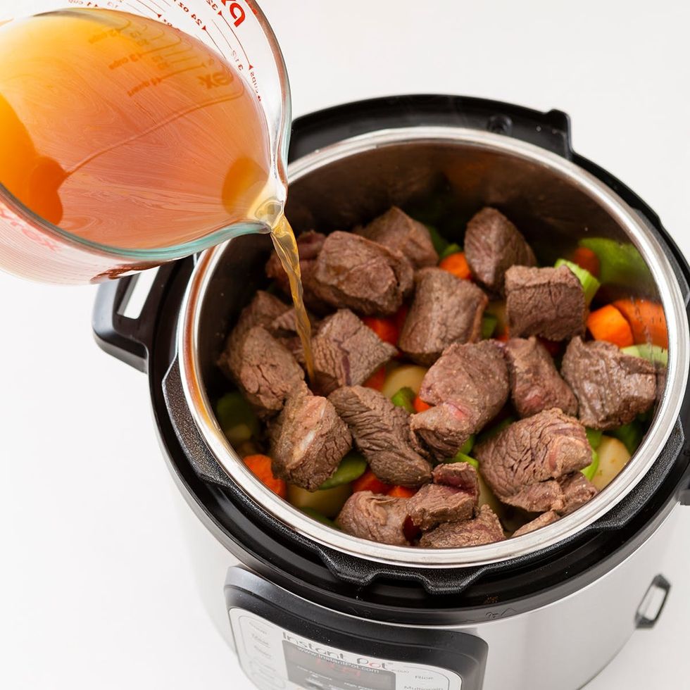 adding beef broth to instant pot