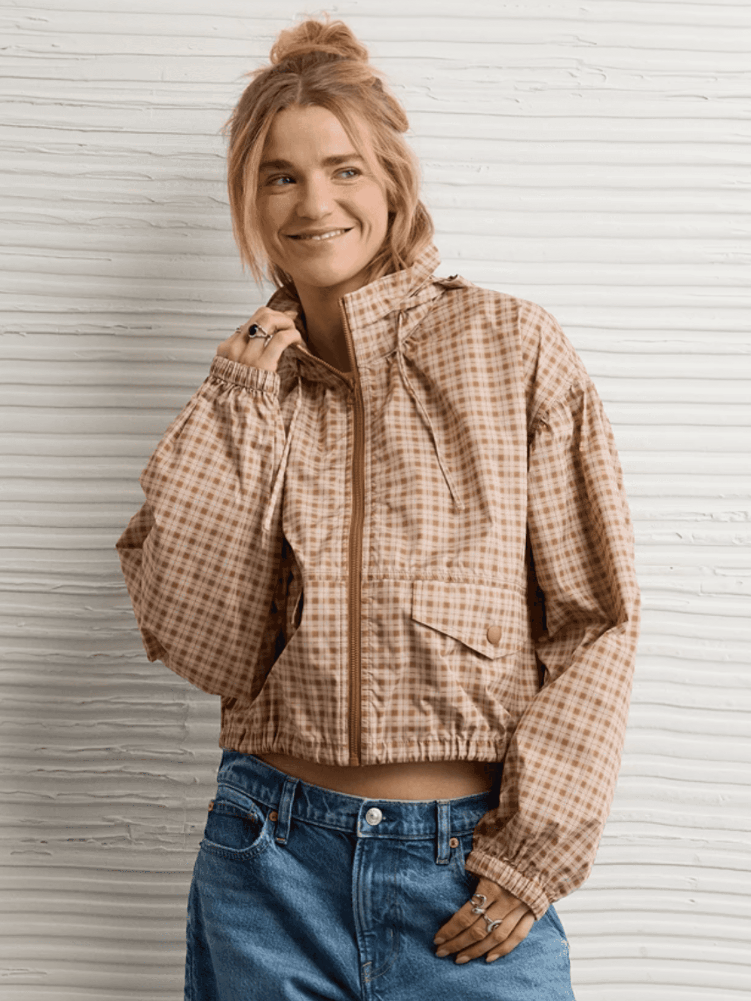 AE Cropped Windbreaker Jacket