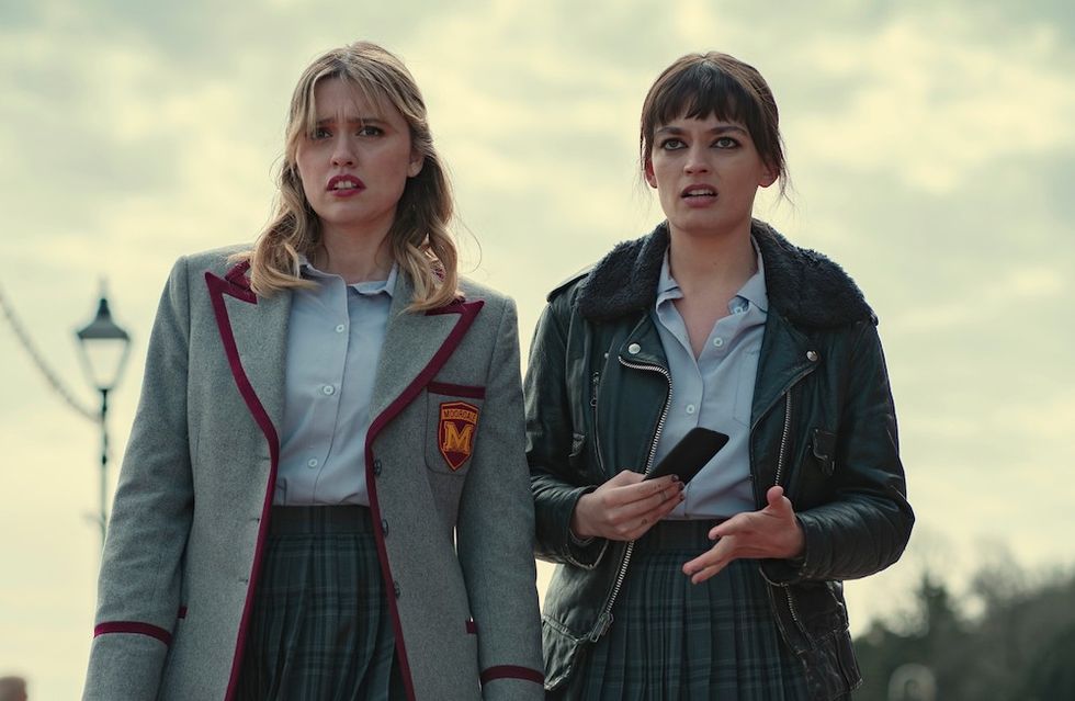 aimee lou wood and emma mackey in 'sex education' netflix show