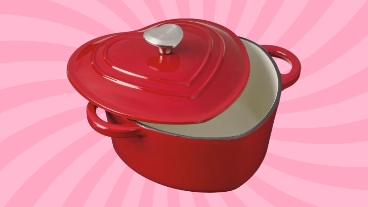 Aldi Crofton 2-Quart Heart Shaped Dutch Oven Le Creuset Dupe