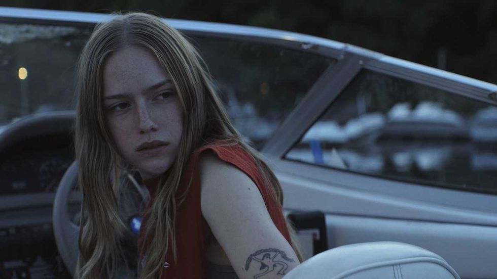 Am\u00e9lie Hoeferle as ramona in Sterling Point