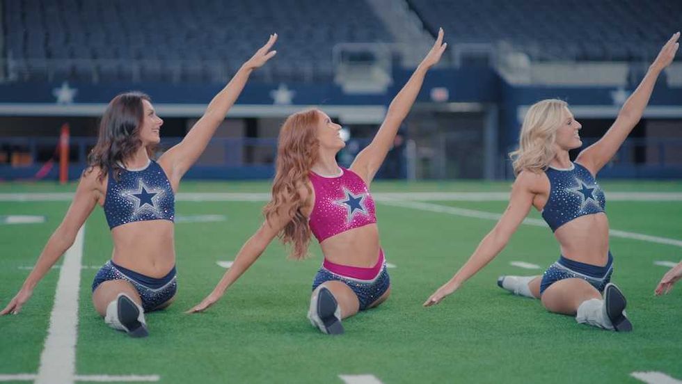 Americas Sweethearts: Dallas Cowboy Cheerleaders