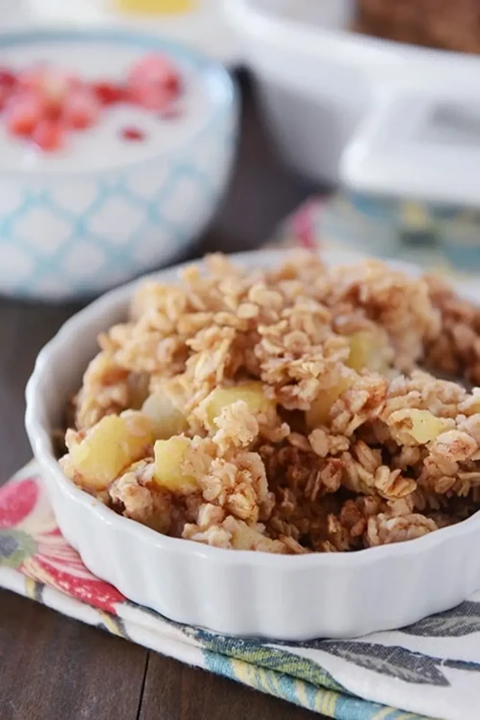 Amish-Style Apple and Cinnamon Baked Oatmeal