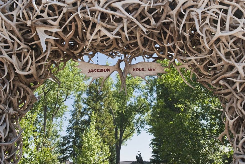 An antler archway greets visitors to Jackson Hole
