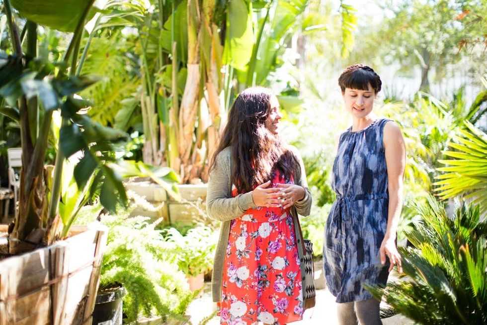 Anj-Jessica-Chatting