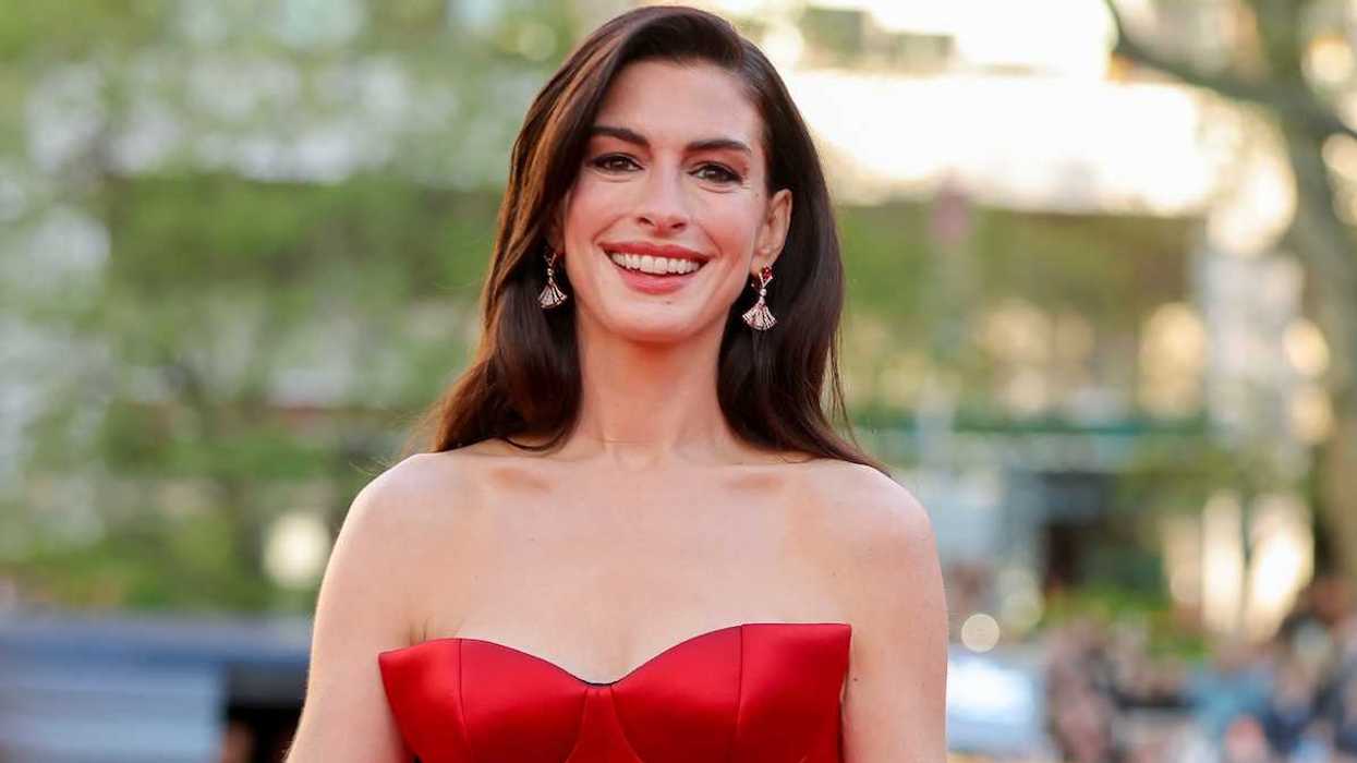 anne Hathaway at the devil wears prada 2 premiere