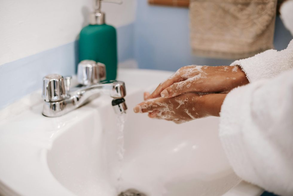 annoying work habits not washing hands