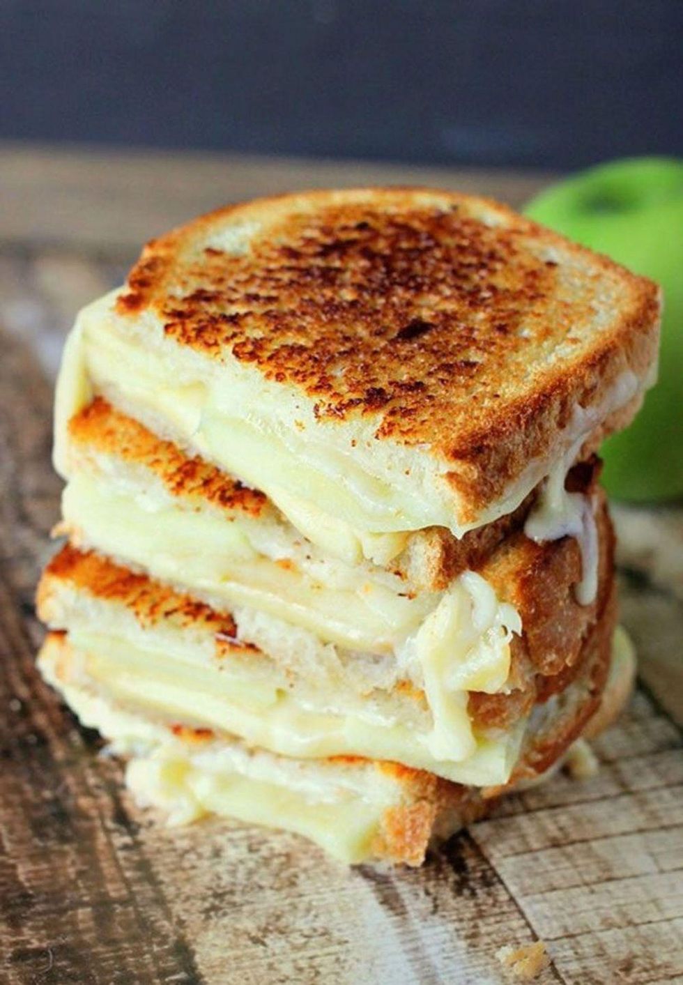 Apple and Gouda Grilled Cheese