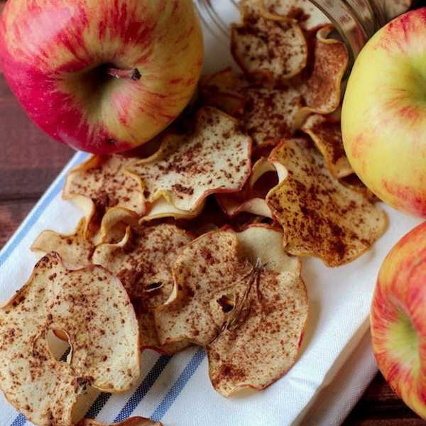 Apple Cinnamon Chips Quick Snacks