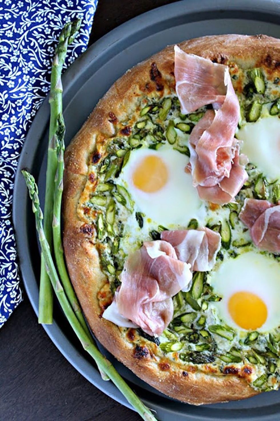 Asparagus, Egg, and Prosciutto Brunch Pizza