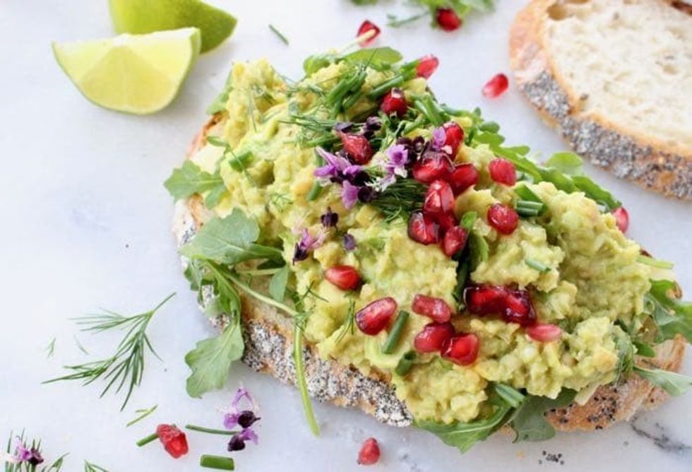 Avocado Chickpea Salad