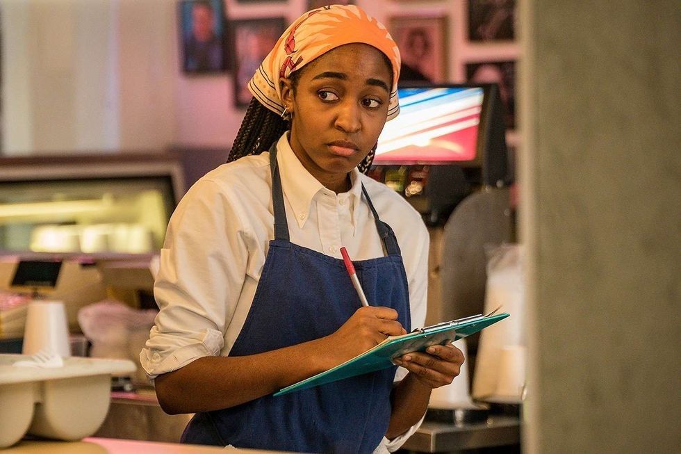 ayo edebiri as sydney in the bear season 3