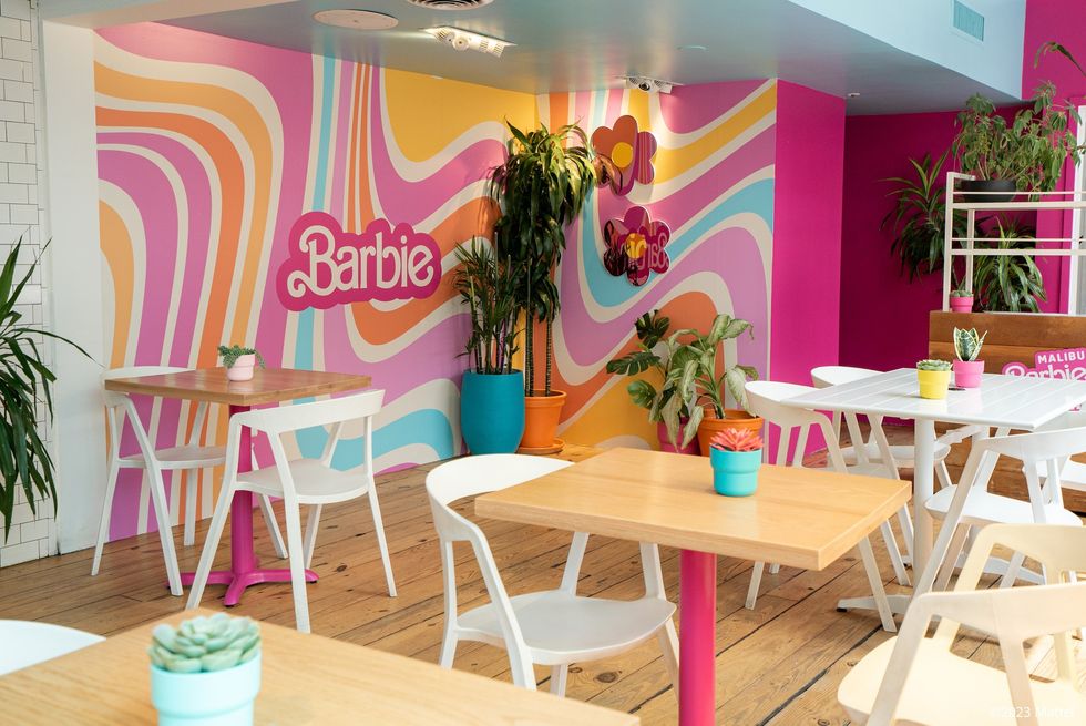 barbie dining area