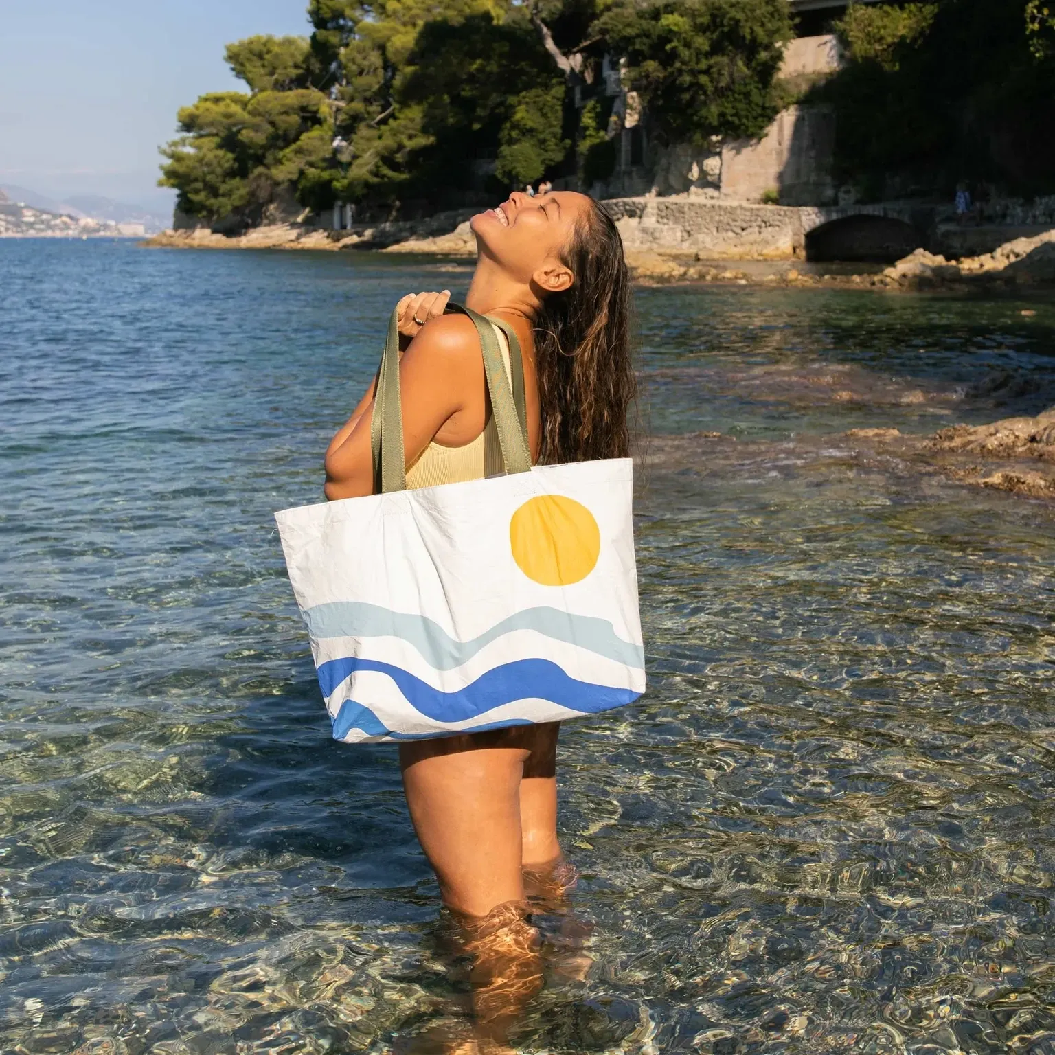 The 9 Best Beach Tote Bags For Your Next Vacation - Brit + Co