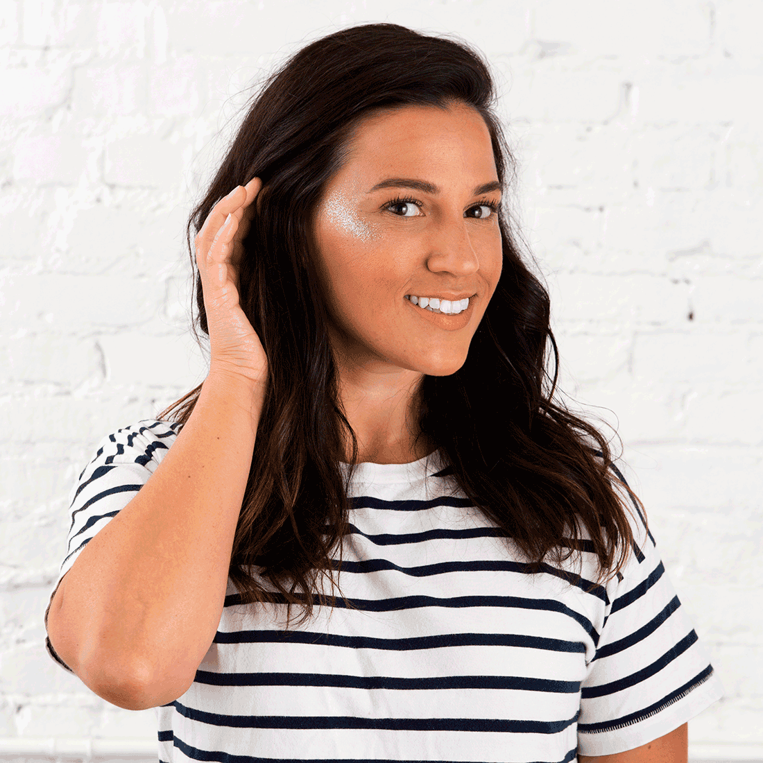 Beauty_Silver_Glitter_Makeup_06