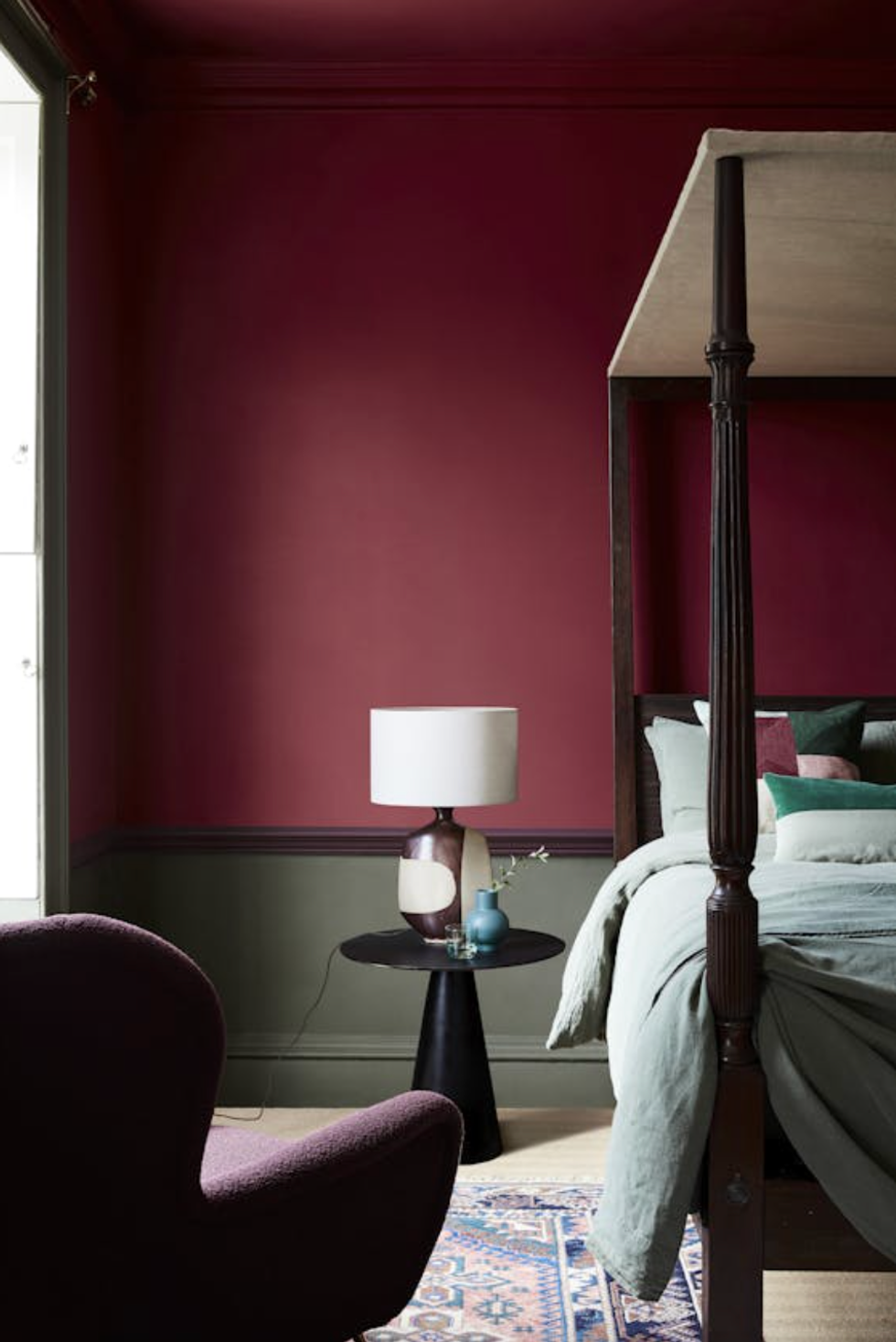 bedroom paint red
