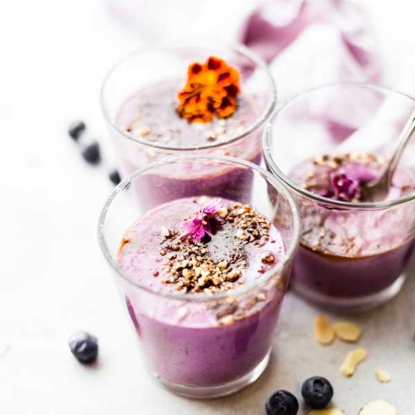 Berry Mini Cheesecake Smoothies