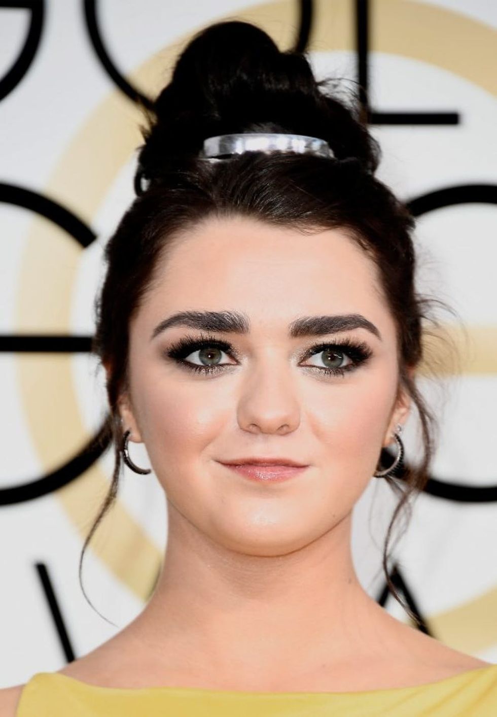 BEVERLY HILLS, CA - JANUARY 08: Actress Maisie Williams attends the 74th Annual Golden Globe Awards at The Beverly Hilton Hotel on January 8, 2017 in Beverly Hills, California. (Photo by Frazer Harrison/Getty Images)