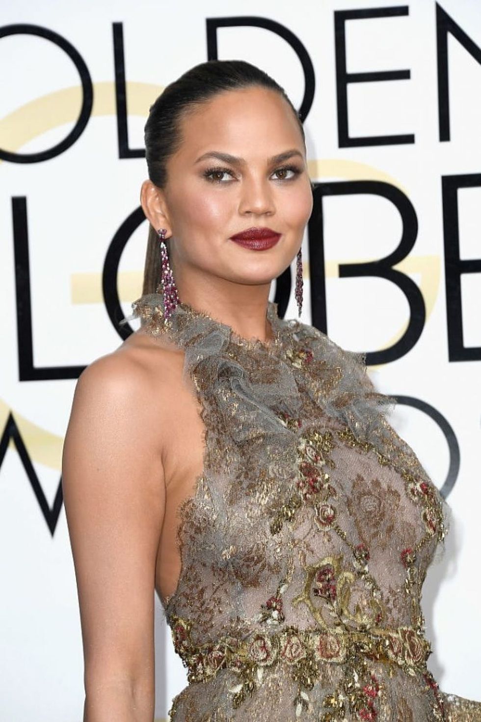 BEVERLY HILLS, CA - JANUARY 08: Media Personality Chrissy Teigen attends the 74th Annual Golden Globe Awards at The Beverly Hilton Hotel on January 8, 2017 in Beverly Hills, California. (Photo by Frazer Harrison/Getty Images)