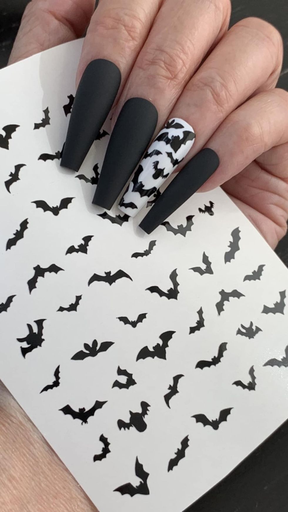 Black Bat Halloween Nails halloween nail art