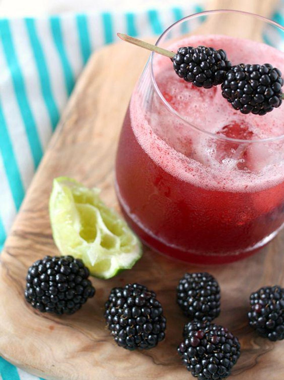 blackberry gin and tonic cocktail for fourth of july