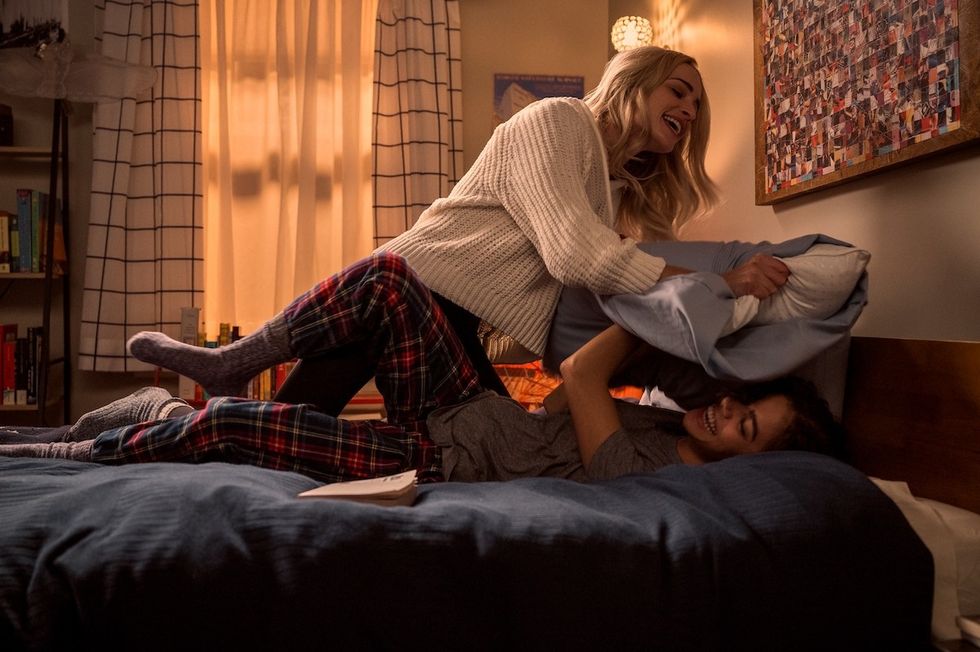 Brianne Howey as Georgia, Antonia Gentry as Ginny