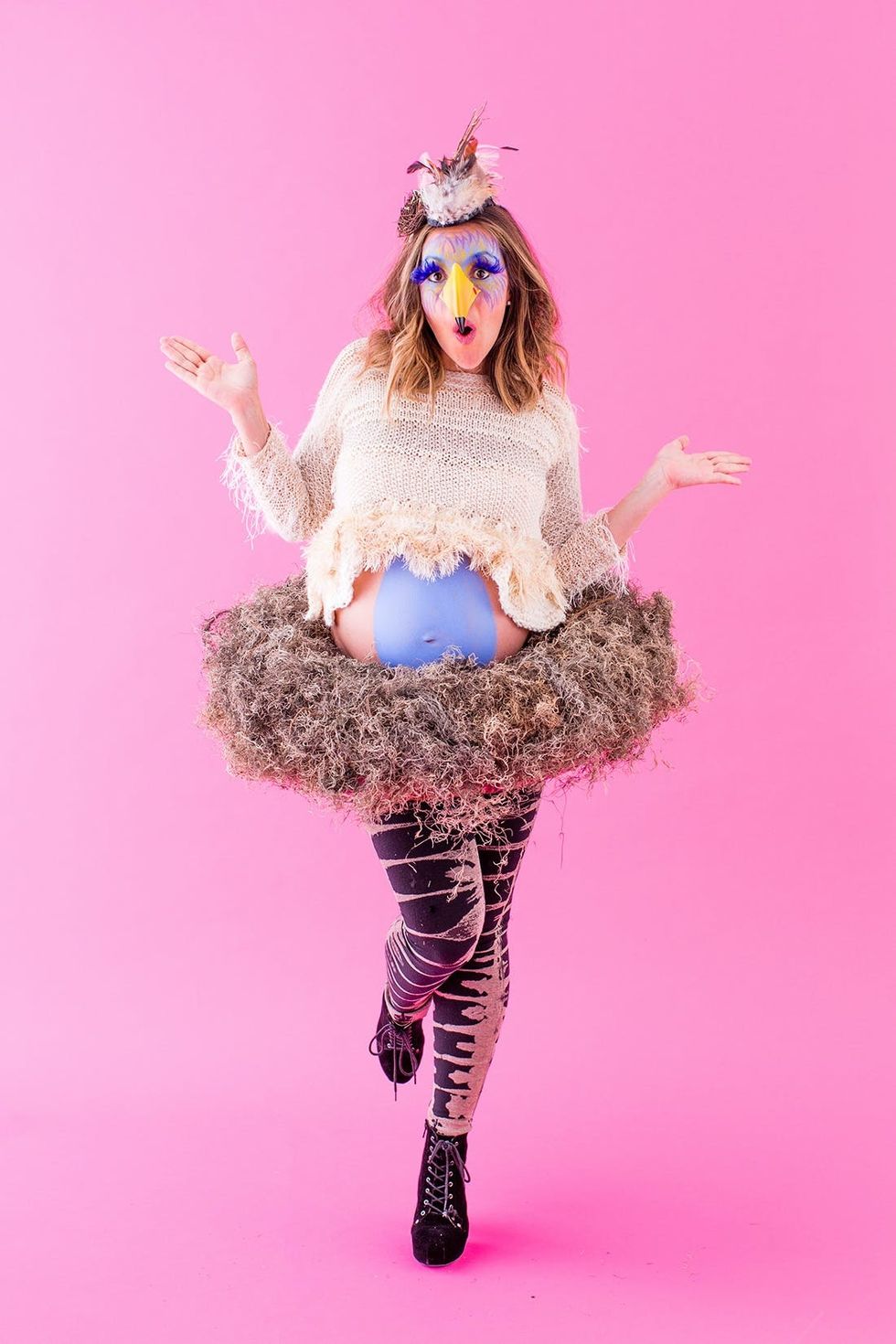 brit maternity halloween costume birds nest