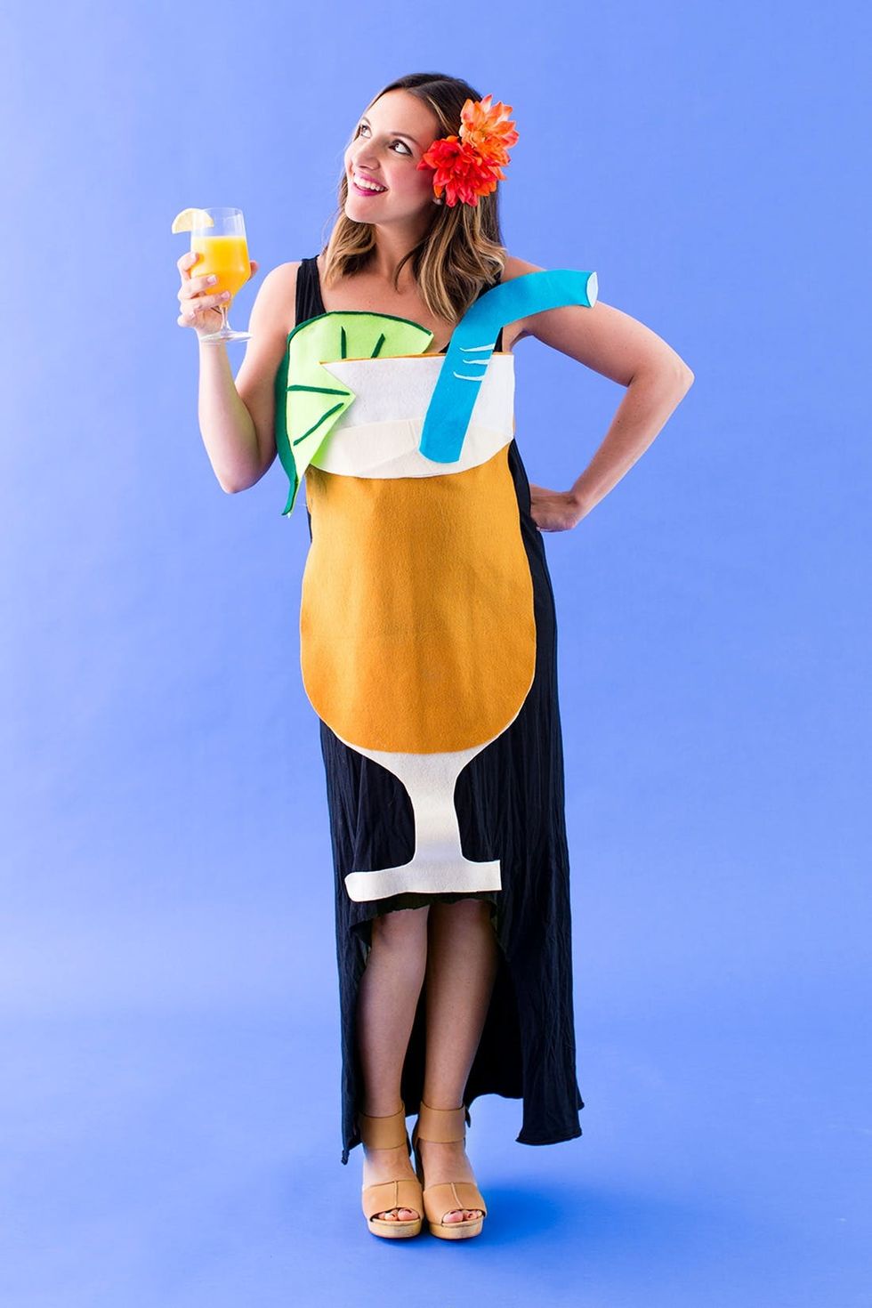 brit maternity halloween costume emoji tropical drink