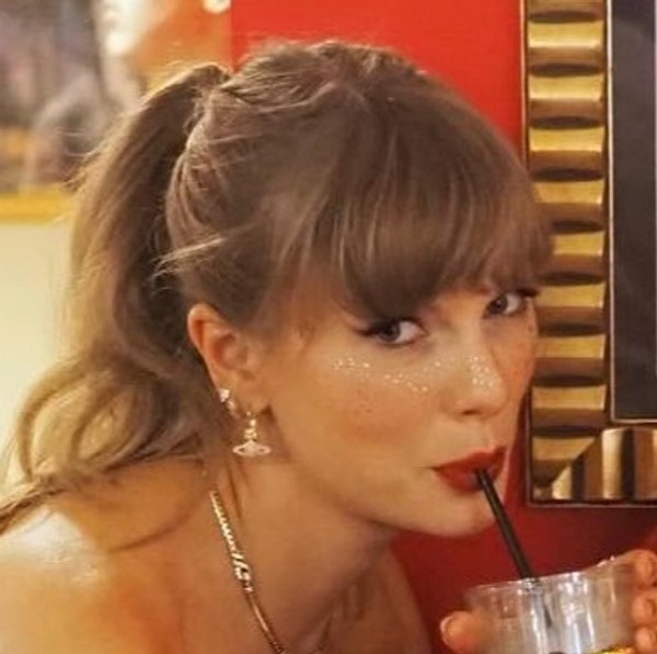 brittany mahomes taylor swift friendship timeline